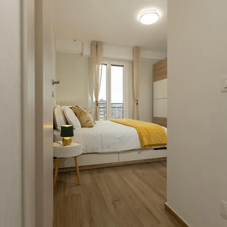Art - Bocconi Near Train Station, Navigli Apartment Mailand