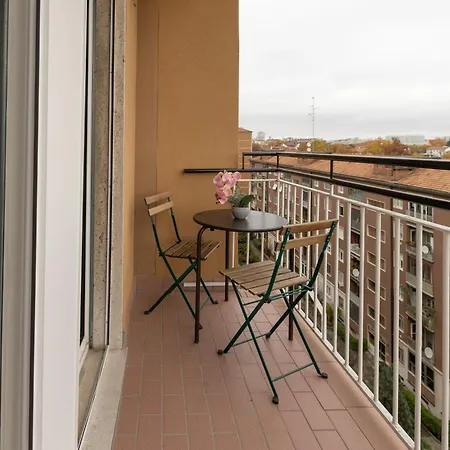 Art - Bocconi Near Train Station, Navigli Apartment Mailand