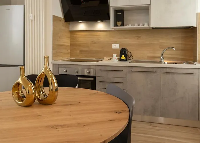 Art - Bocconi Near Train Station, Navigli Lägenhet Milano